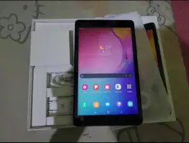 Samsung Tab A8 WiFi + Cellular Warna Black.