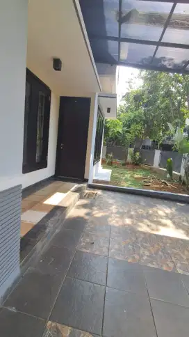 Rumah modern Dekat Stasiun&Tol Bebas Banjir Kencana Loka BSD