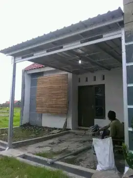 Pasang kanopi baja ringan