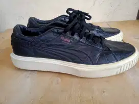 Sepatu Puma Breaker kulit warna hitam