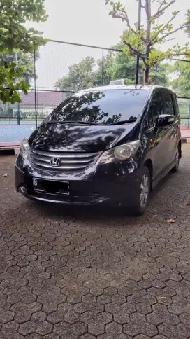 Honda Freed 2010 Mulus hitam Honda Fred Frit