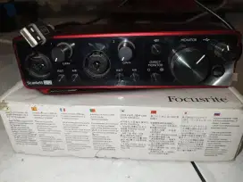 Audio interface focusrite scarlet 212 third generation