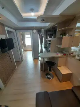 Sewa apartemen Green Lake Sunter full furnished Baru renovasi