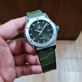 HUBLOT Classic Fusion Green 42mm.