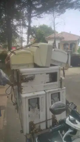 Tampung AC bekas