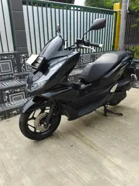 Honda PCX CBS 2023 Low. KM Cash Only