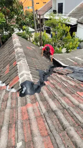 Jasa tukang atap rumah bocor,rembesan,talang air dan renovasi rumah