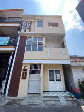 Dijual Rumah Kos 3 Lantai di Jl. Gajayana, Lowokwaru Malang