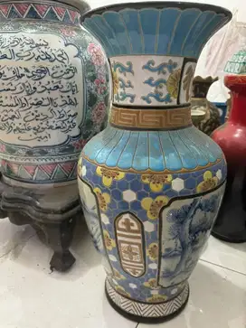 Guci Keramik Motif China