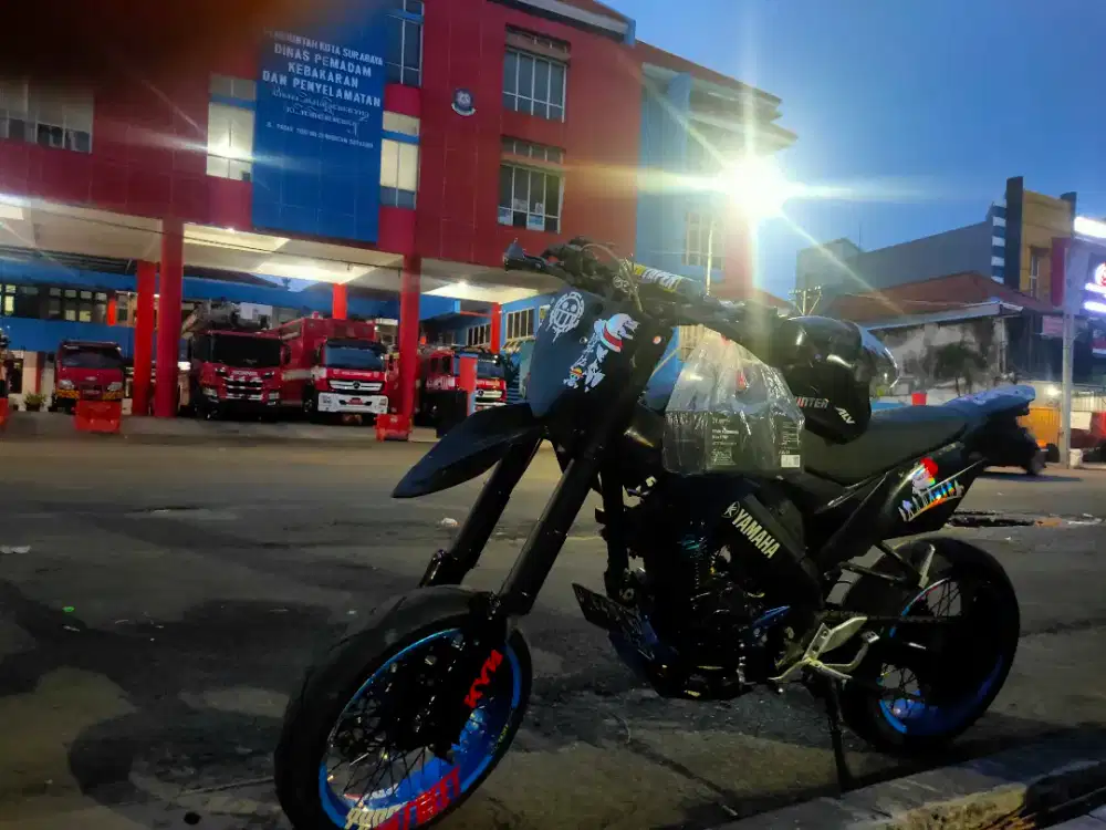 Byson modif Supermoto