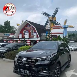 Sewa mobil murah rental travel g lepas kunci innova avanza alphard elf