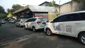 Rental mobil gak lepas kunci sewa murah carter travel innova avanza