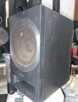 Subwoofer Panasonic 8 in, full ori, box utuh, like new, bass reflex