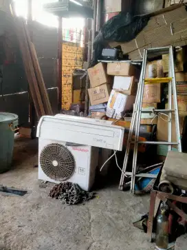 Ac bekas. Ingin menjual ac bekas?  Segera hubungi kami