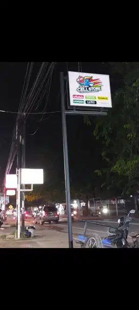 NEON BOX+TIANG. masih sangat baru