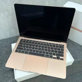 MacBook Air M1 13.3 Inch 2020 8/256GB Garansi Resmi iBox