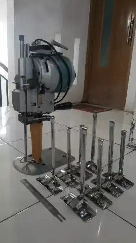 Mesin potong KM ukuran 8 inches kondisi seperti Baru