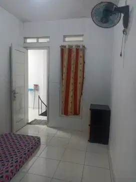 Kost bulanan pria dan wanita