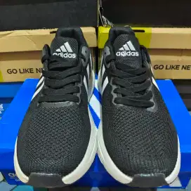 Sepatu Sneakers Adidas BNIB