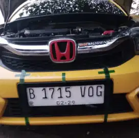 Aksrsoris Variasi Plat Mobil