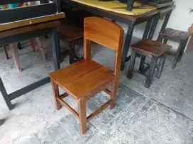 Kursi untuk meja sekolah dan meja belajar,  Kursi kayu serbaguna