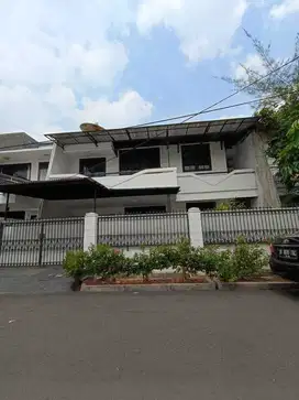 Rumah siap pakai Janur Elok Kelapa Gading