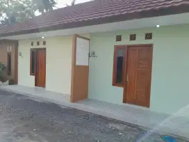 Dikontrakan  / Dikoskan rumah cocok untuk mhs dan Rt