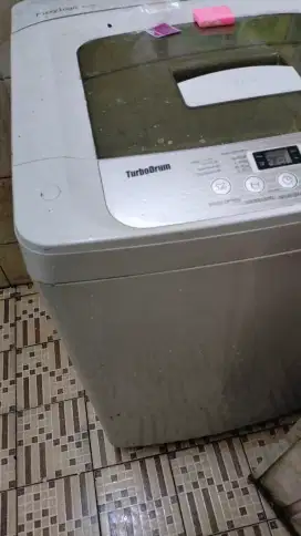 Dijual cepat mesin cuci 1tabung  msh bisa nyala dengan normal.