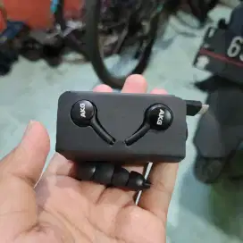 HEADSET ORI CABUTAN BAWAAN AKG SAMSUNG S24 ULTRA COLOKAN TYPE C