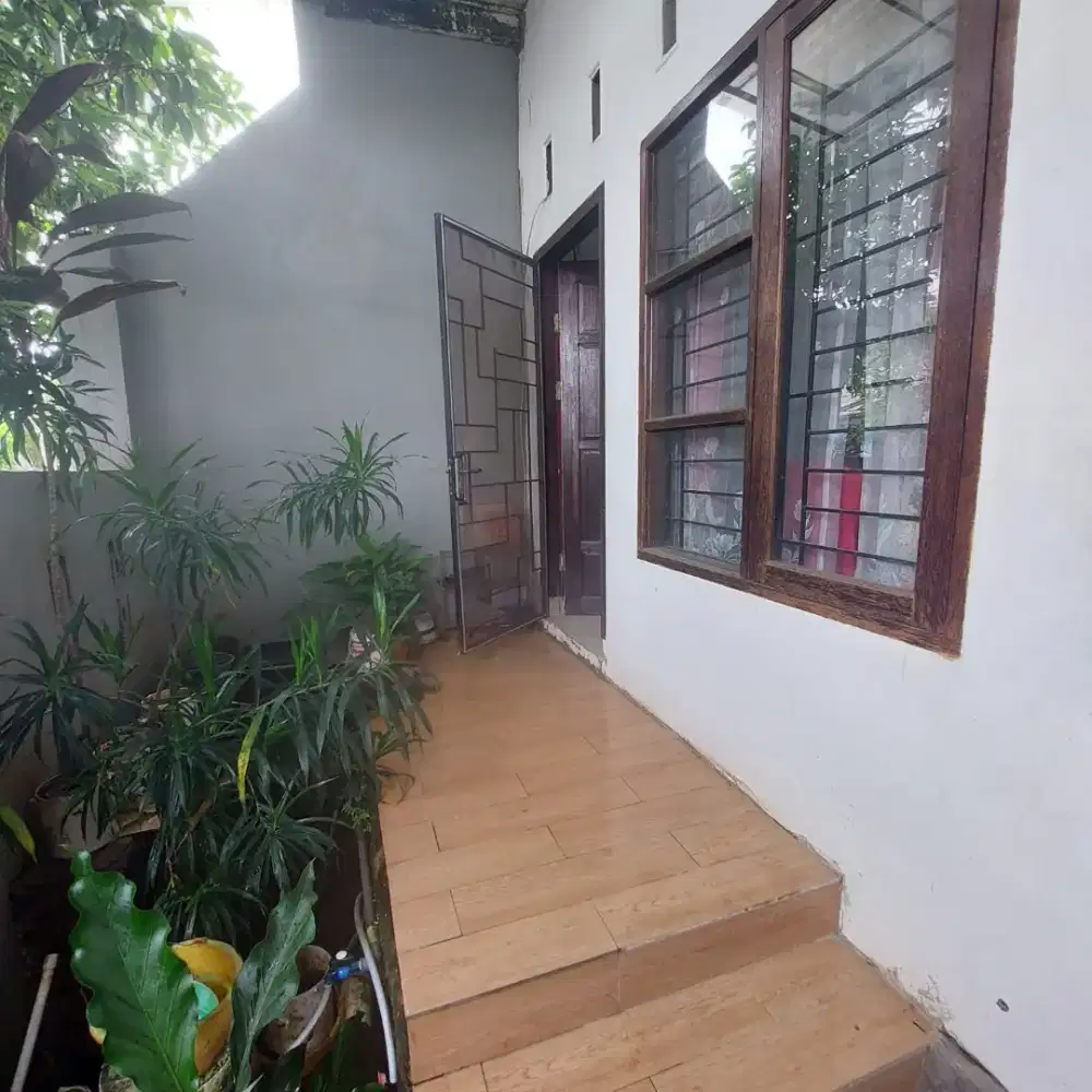 Dijual 1 unit rumah (tanpa perabot)