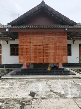 Tirai kayu jati