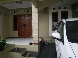 Dijual Rumah Tingkat 3 Lantai Dekat Stasiun Dekat Tol Di BCC