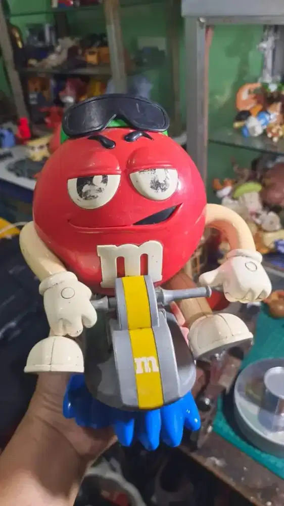 Action figure m n m #BekasJadiCash