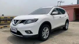 Nissan X-Trail 2.0 Bensin-AT 2018 Putih /