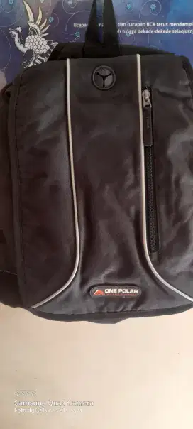 Tas Slempang Polar