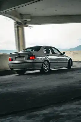 BMW E36 320i 1994 Putih Asli