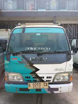 ISUZU ELF BOX TAHUN 2013