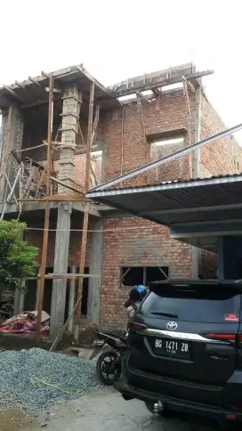 Tukang bangunan