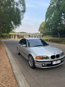 Bmw 318i siap pakai low km