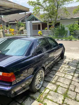 BMW e36 320i 1995 Bensin