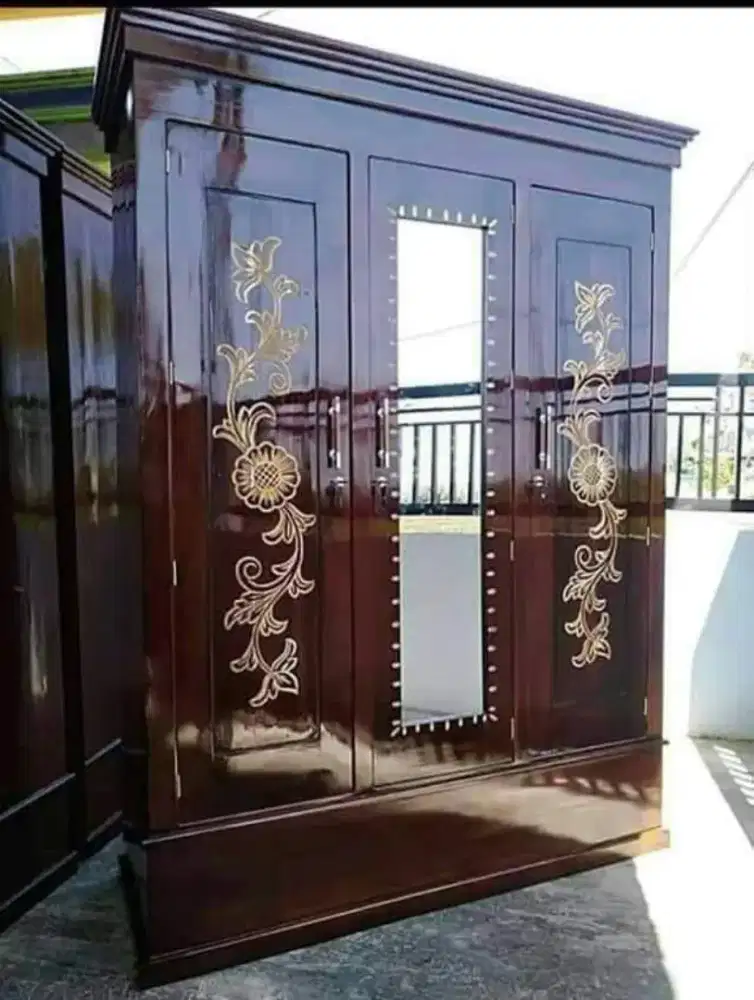 Lemari pakaian jati kuat dan murah