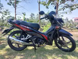 Honda Revo Absolute Cw