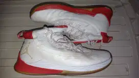 Sepatu Basket Size 42