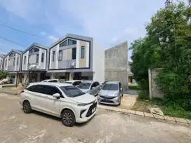 DISEWAKAN BULANA RUMAH ASRI 2 LANTAI CLUSTER ROTTERDAM JABABEKA