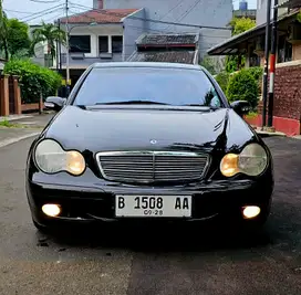 MERCEDES-BENZ TH.2002 SIMPANAN ANTIK LOW KMASLI