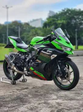 Kawasaki ZX25R ABS Hijau