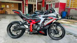 ZX25R ABS QS chasis red