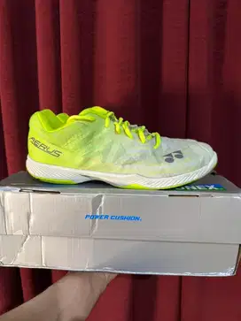 Sepatu Badminton Yonex Aerus Z2 Wide Size 42