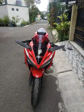 DIJUAL MOTOR CBR 150 TH 2016