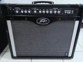 Sound Gitar Amplifier Peavey BANDIT 112 Marshall Roland cube Laney